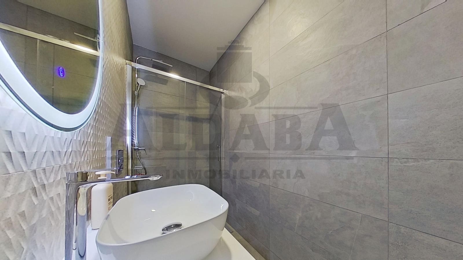 2 soveværelse Lejlighed til salg i Malaga by - € 645.000 (Ref: 9654268)