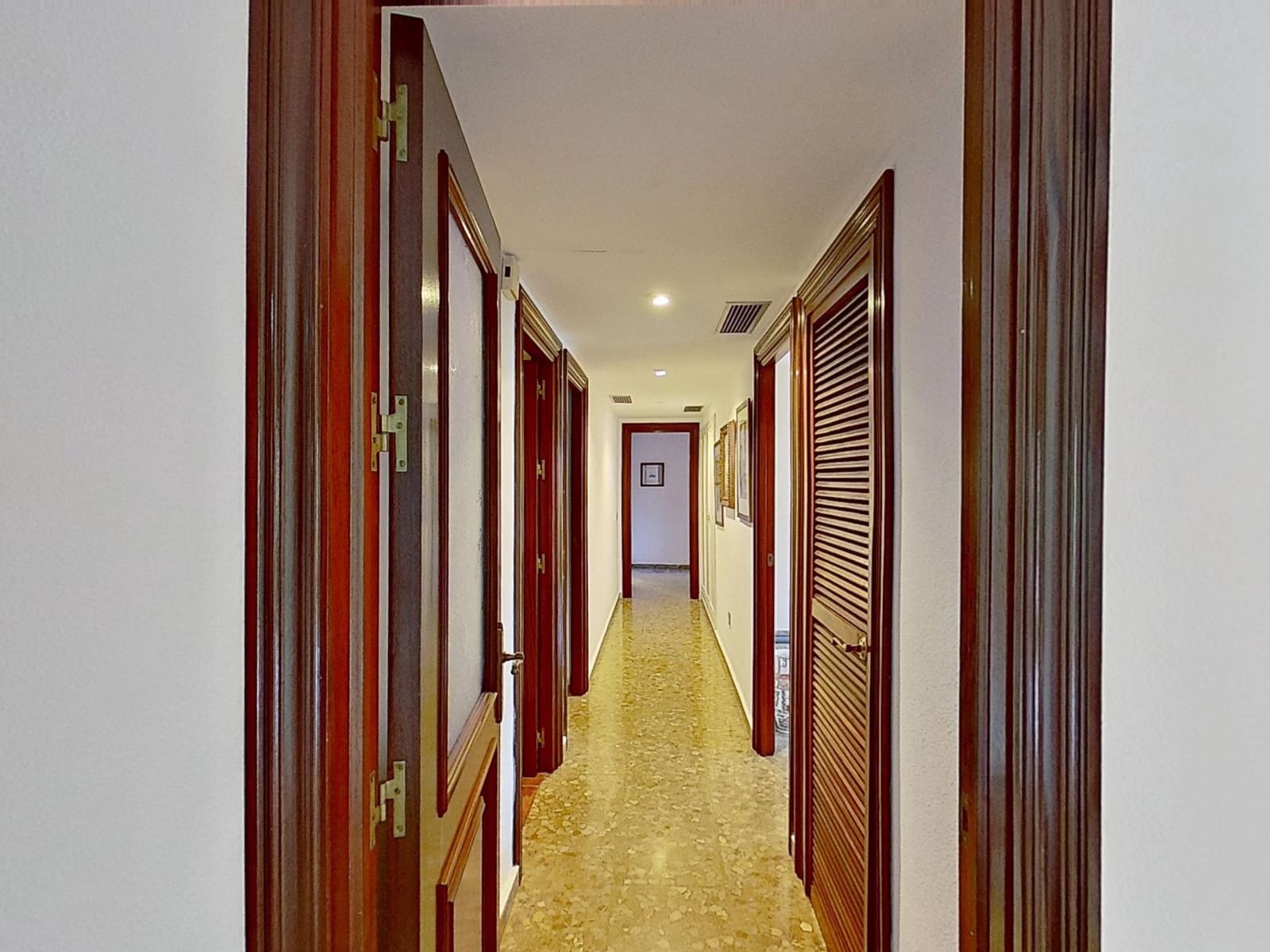 4 soveværelse Lejlighed til salg i Malaga by - € 1.200.000 (Ref: 9654269)