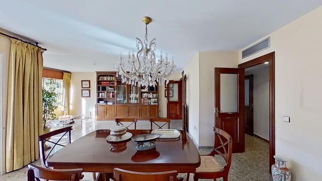 Apartamento de 4 habitaciones en Málaga ciudad en venta - 1.200.000 € (Ref: 9654269)
