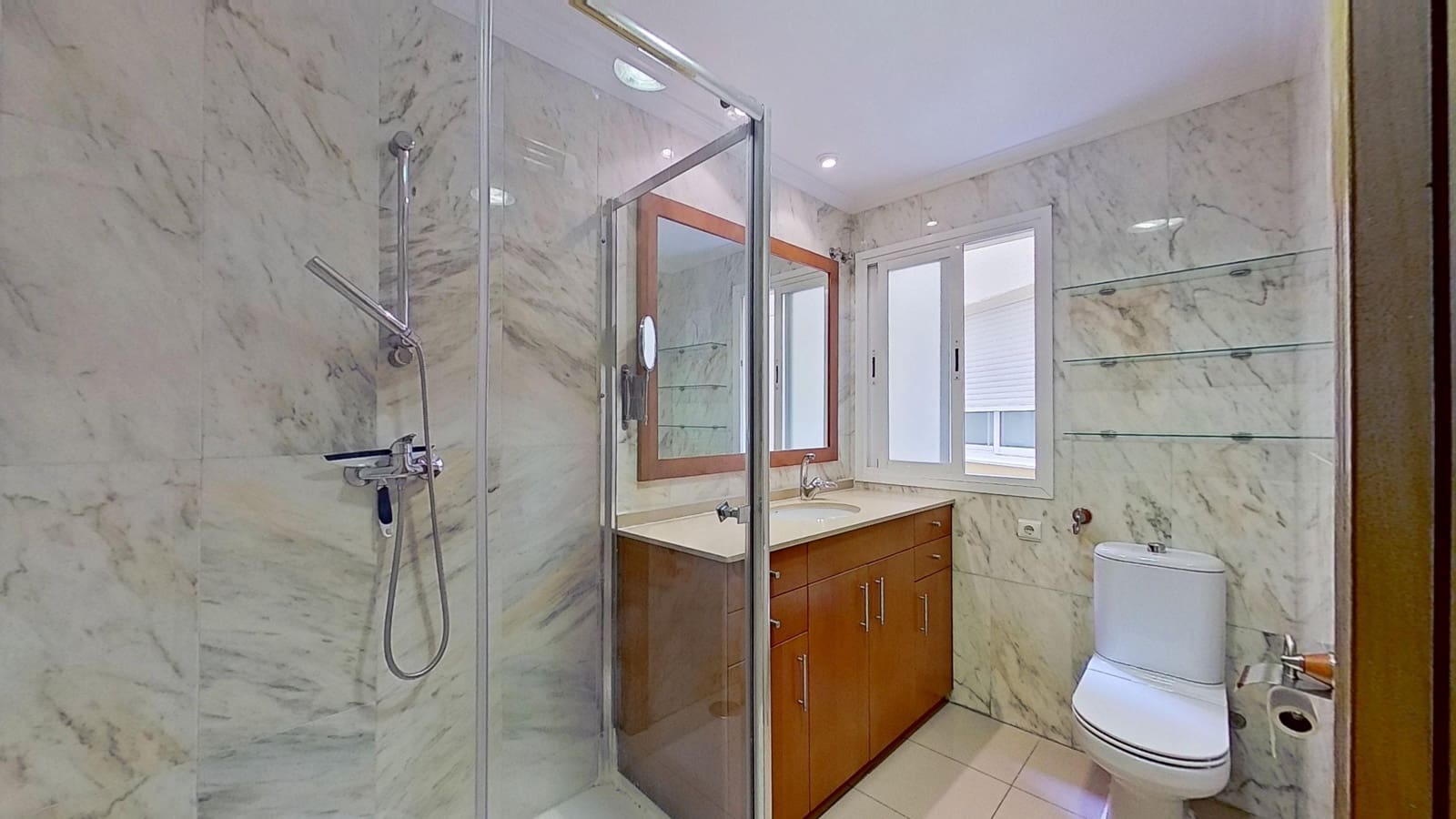 4 sypialnia Apartament na sprzedaż w Miasto Malaga z garażem - 695 000 € (Ref: 9904991)