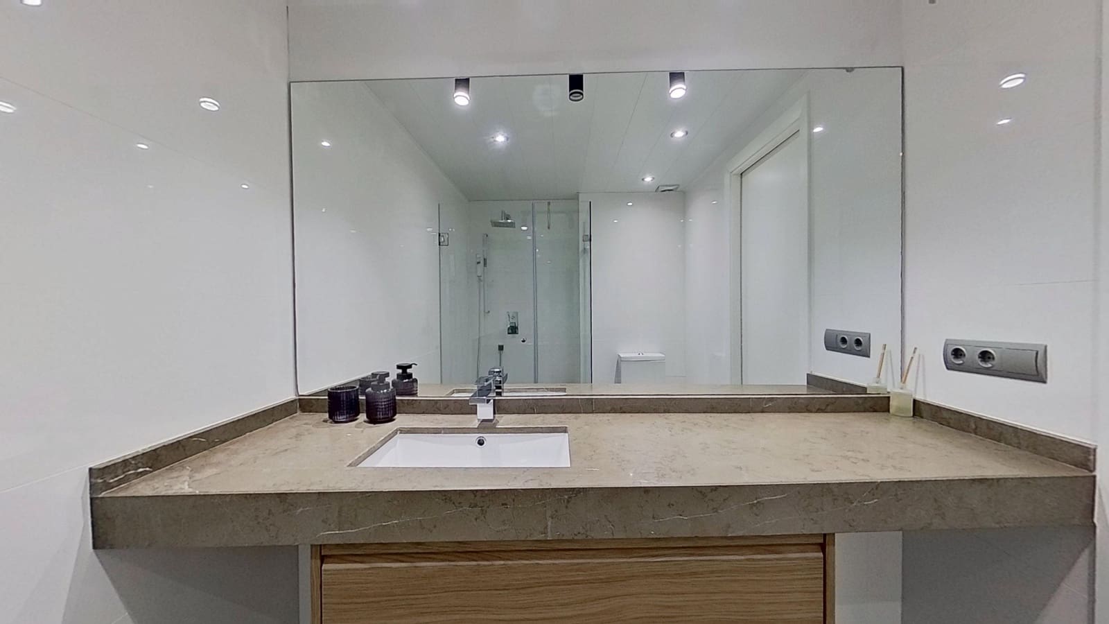 2 Zimmer Apartment zu verkaufen in Malaga Stadt - 740.000 € (Ref: 9911364)