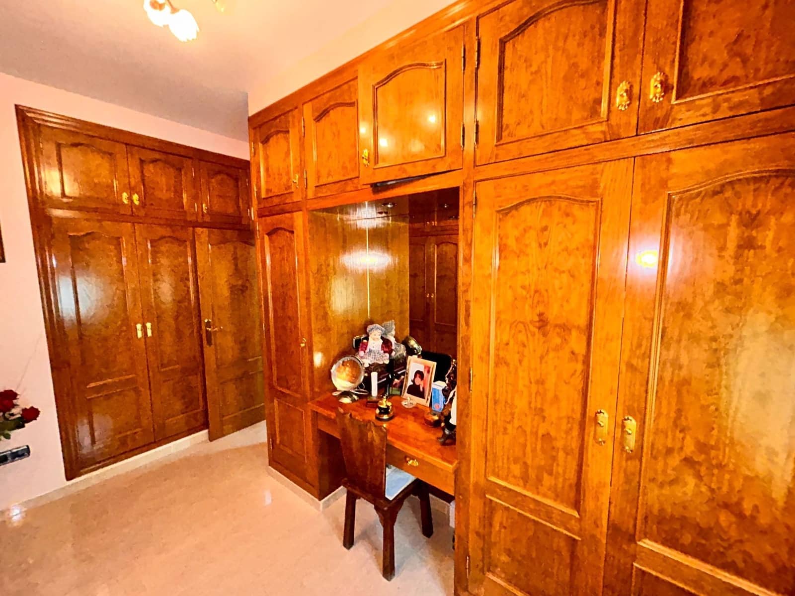 4 Zimmer Villa zu verkaufen in Orihuela Costa mit Pool Garage - 985.000 € (Ref: 8724754)