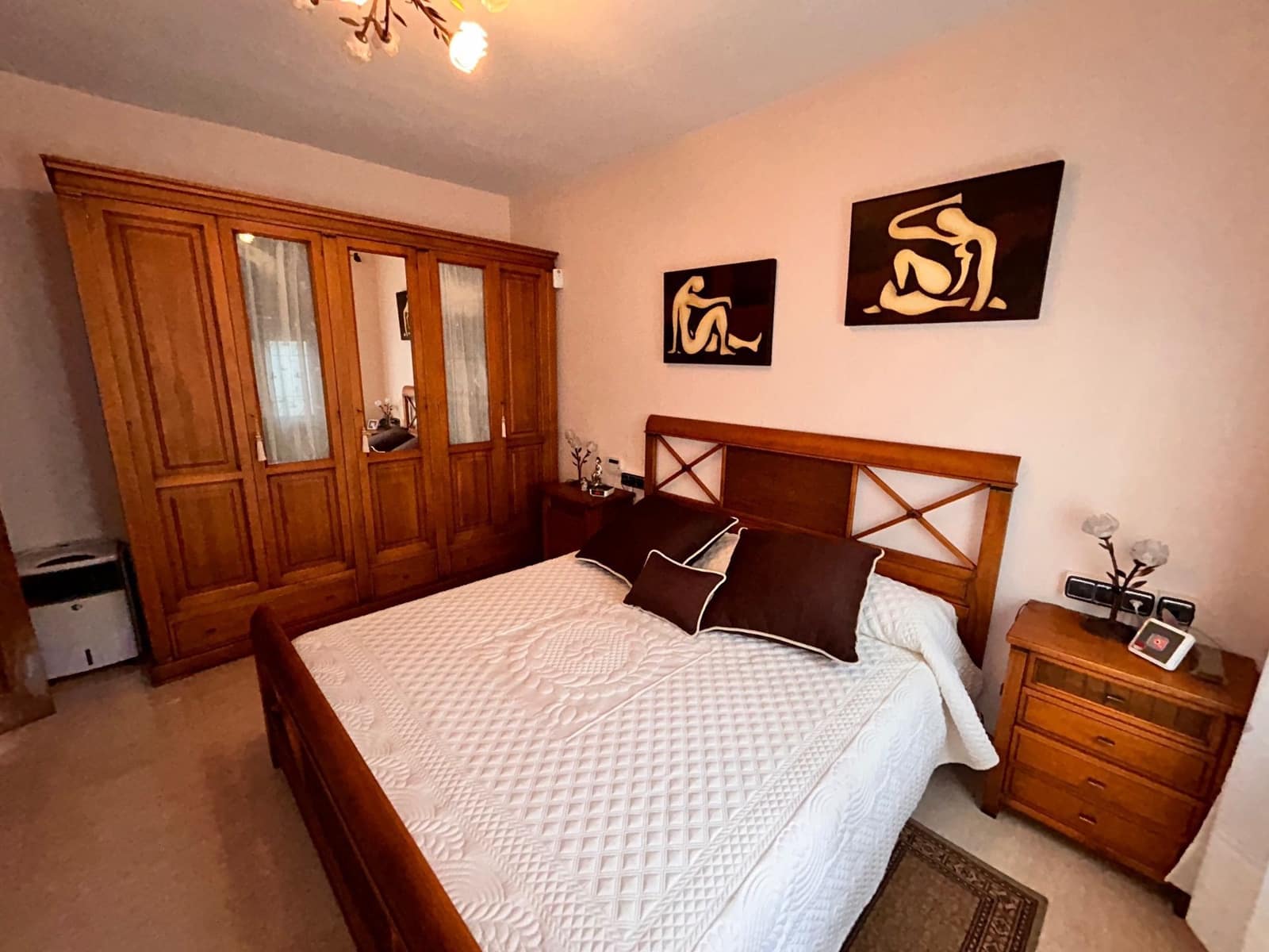 4 Zimmer Villa zu verkaufen in Orihuela Costa mit Pool Garage - 985.000 € (Ref: 8724754)