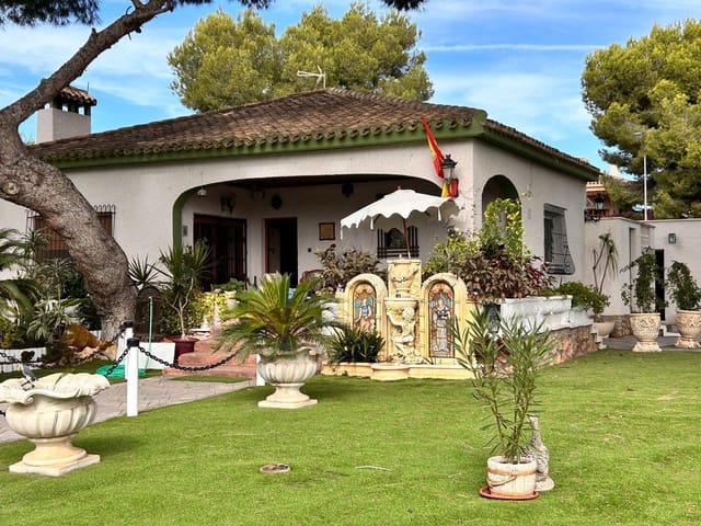 Chalet de 4 habitaciones en Orihuela Costa, Orihuela en venta con piscina garaje - 985.000 € (Ref: 8724754)