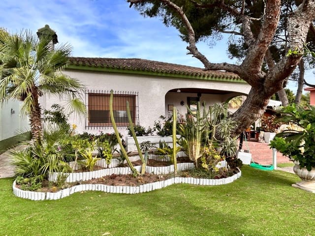 Chalet de 4 habitaciones en Orihuela Costa, Orihuela en venta con piscina garaje - 985.000 € (Ref: 8724754)