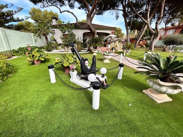 Chalet de 4 habitaciones en Orihuela Costa, Orihuela en venta con piscina garaje - 985.000 € (Ref: 8724754)