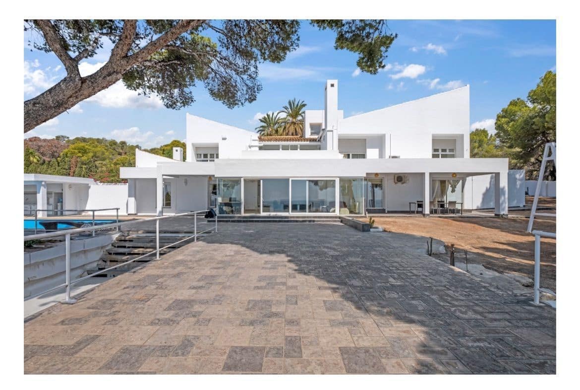 5 bedroom Villa for sale in Altea with pool garage - € 6,500,000 (Ref: 8724756)