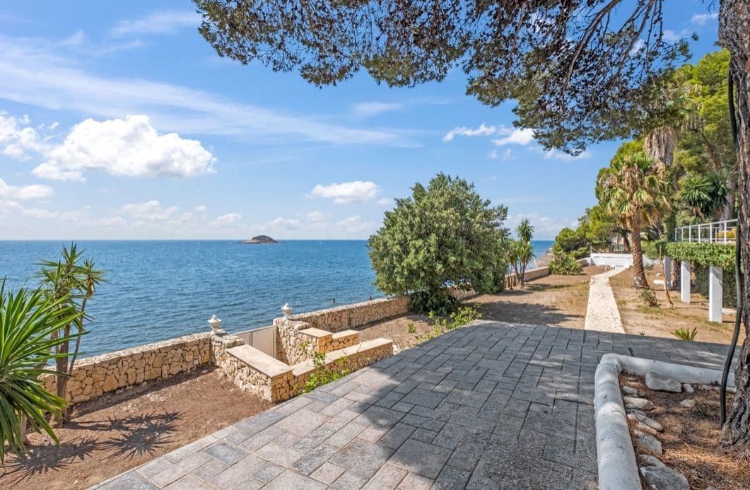 5 bedroom Villa for sale in Altea with pool garage - € 6,500,000 (Ref: 8724756)