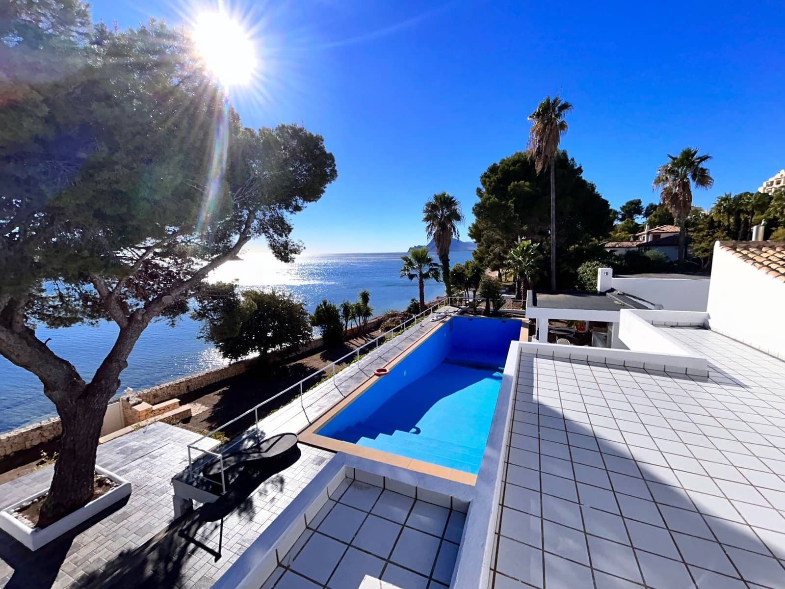 5 bedroom Villa for sale in Altea with pool garage - € 6,500,000 (Ref: 8724756)