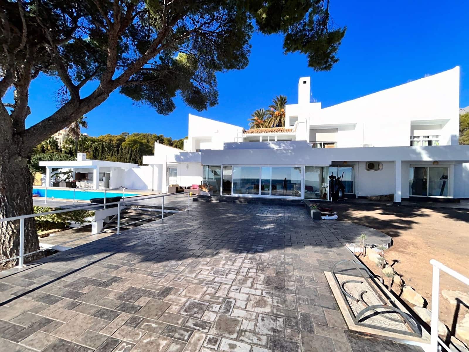 5 bedroom Villa for sale in Altea with pool garage - € 6,500,000 (Ref: 8724756)