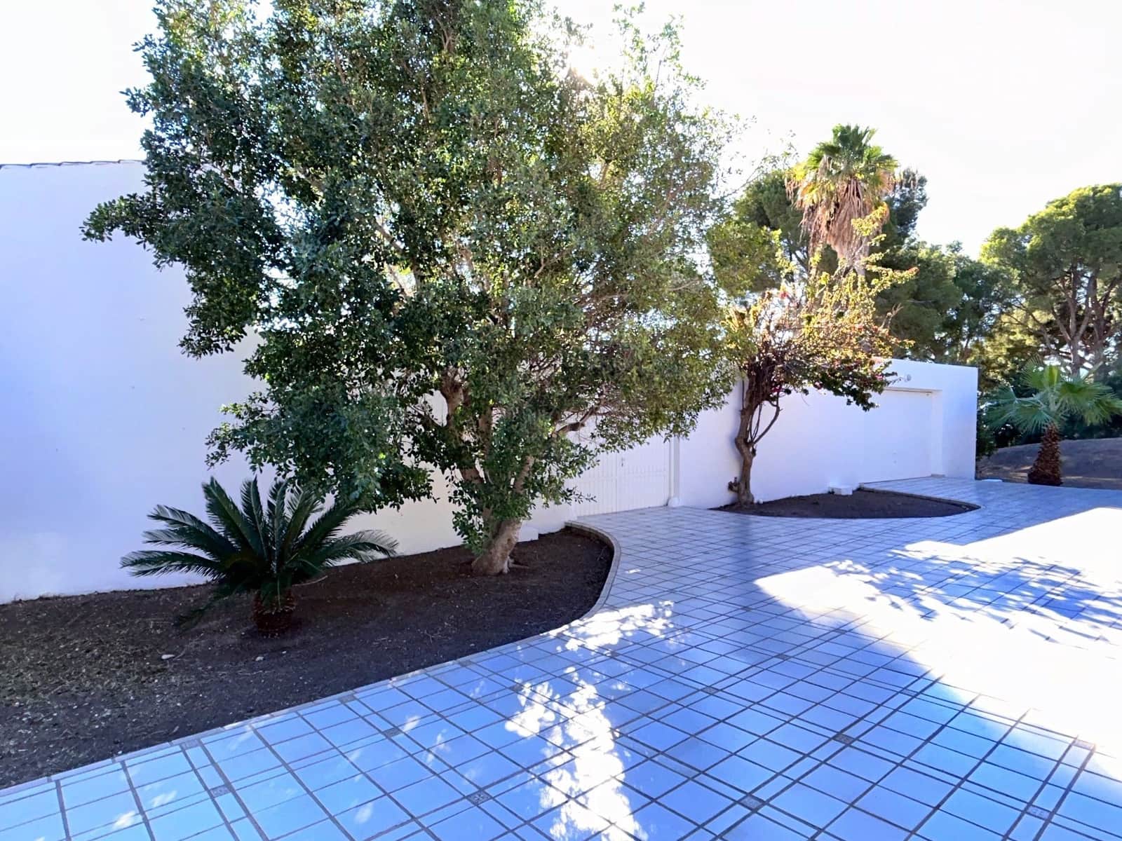 5 bedroom Villa for sale in Altea with pool garage - € 6,500,000 (Ref: 8724756)