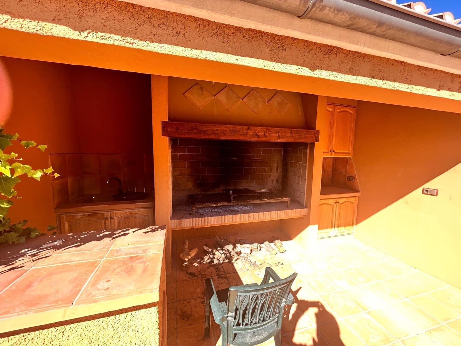 6 soveværelse Finca/Landehus til salg i Penaguila med swimmingpool - € 10.500.000 (Ref: 8724757)