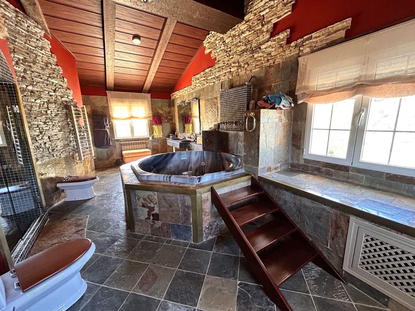 6 bedroom Finca/Country House for sale in Penaguila with pool - € 10,500,000 (Ref: 8724757)