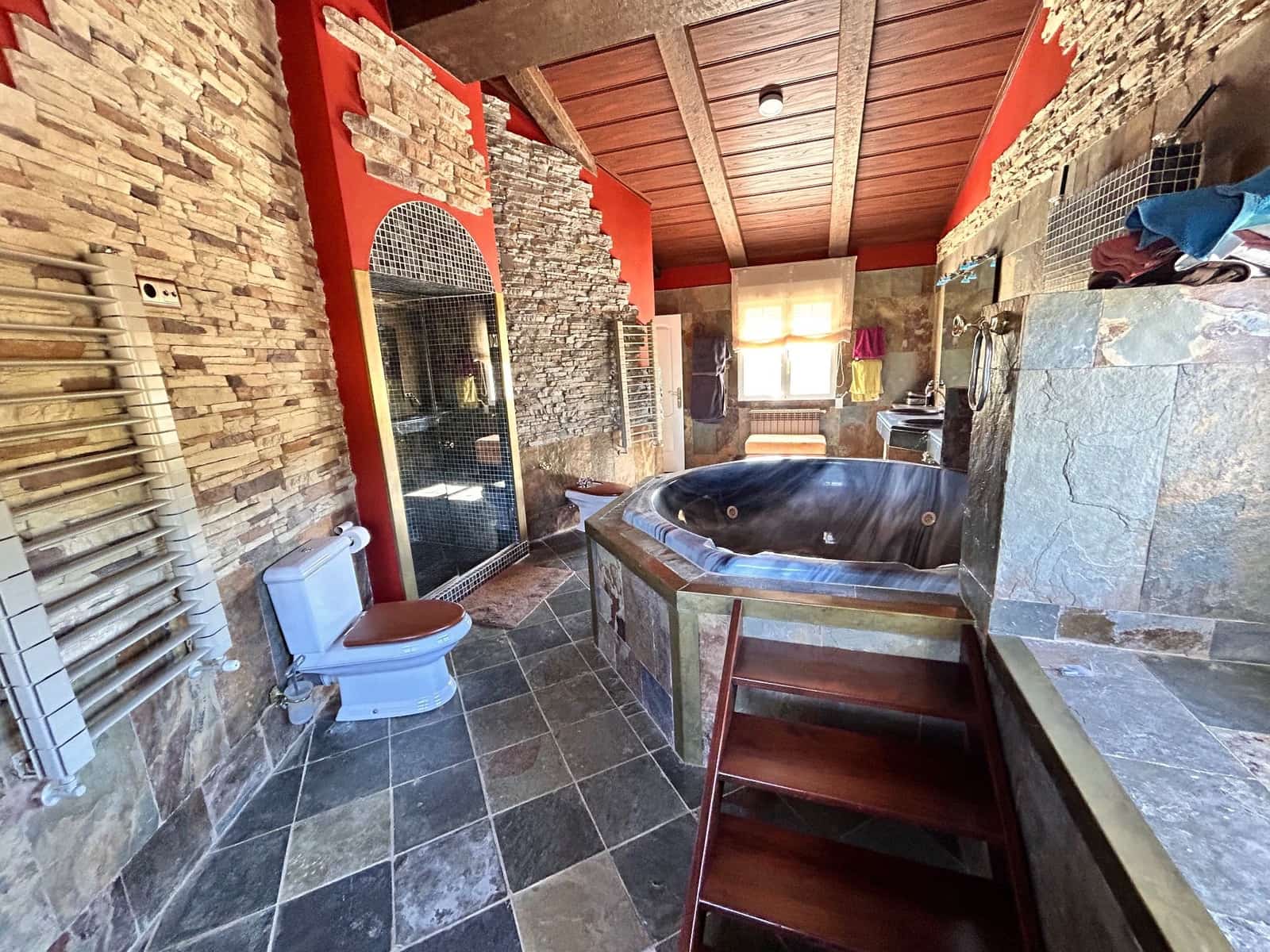 6 bedroom Finca/Country House for sale in Penaguila with pool - € 10,500,000 (Ref: 8724757)