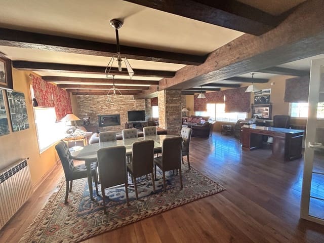 6 sovrum Finca/Hus på landet till salu i Penàguila med pool - 10 500 000 € (Ref: 8724757)