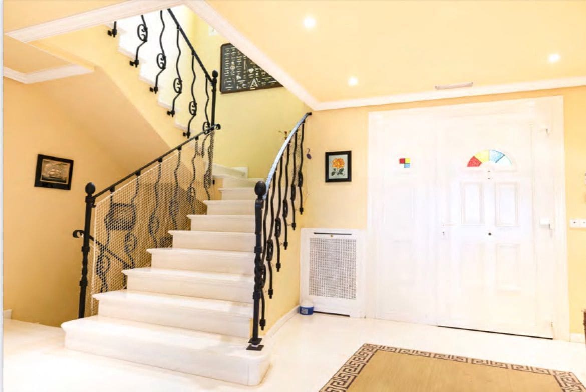 5 sypialnia Willa na sprzedaż w La Villajoyosa / Vila Joiosa z basenem garażem - 2 900 000 € (Ref: 8724759)