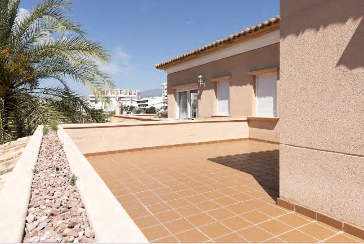 5 sypialnia Willa na sprzedaż w La Villajoyosa / Vila Joiosa z basenem garażem - 2 900 000 € (Ref: 8724759)