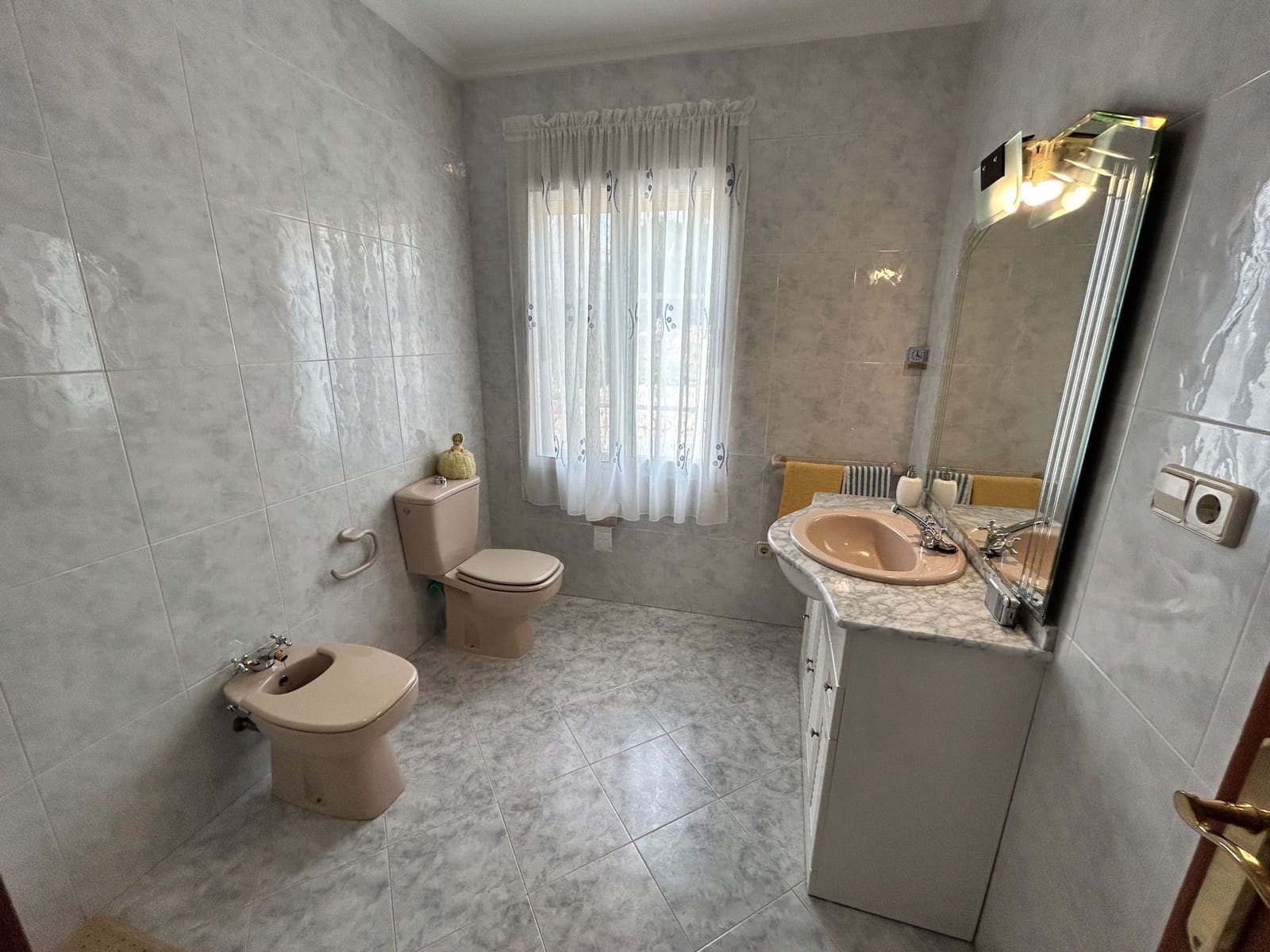 3 soveværelse Villa til salg i La Nucia med garage - € 545.000 (Ref: 8741030)