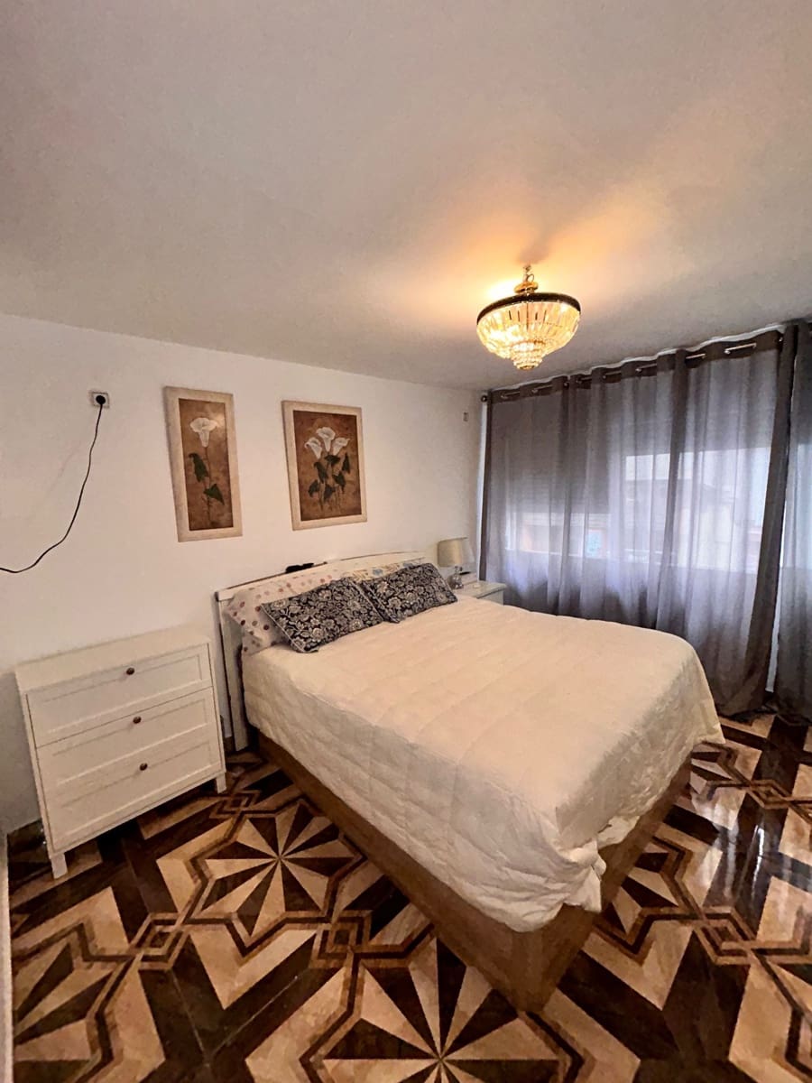 3 bedroom Flat for sale in Alicante / Alacant city - € 168,900 (Ref: 8741036)