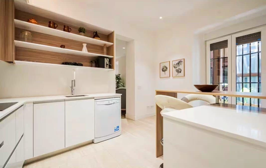 3 soveværelse Lejlighed til salg i Madrid by med garage - € 1.190.000 (Ref: 8801361)