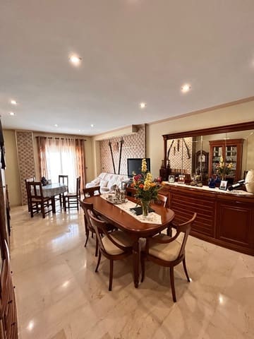 4 soveværelse Semi-Rækkehus til salg i La Nucia med garage - € 307.000 (Ref: 8894508)