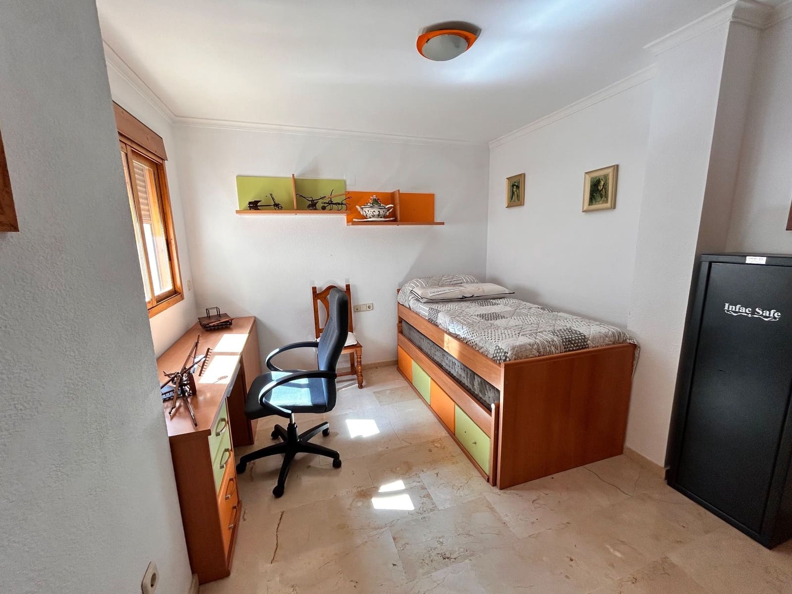 4 soveværelse Semi-Rækkehus til salg i La Nucia med garage - € 307.000 (Ref: 8894508)