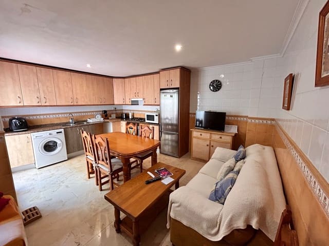 4 soveværelse Semi-Rækkehus til salg i La Nucia med garage - € 307.000 (Ref: 8894508)