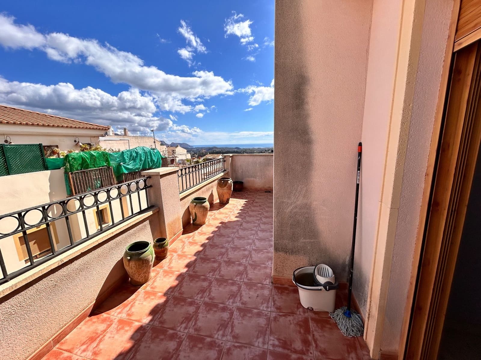 4 soveværelse Semi-Rækkehus til salg i La Nucia med garage - € 307.000 (Ref: 8894508)