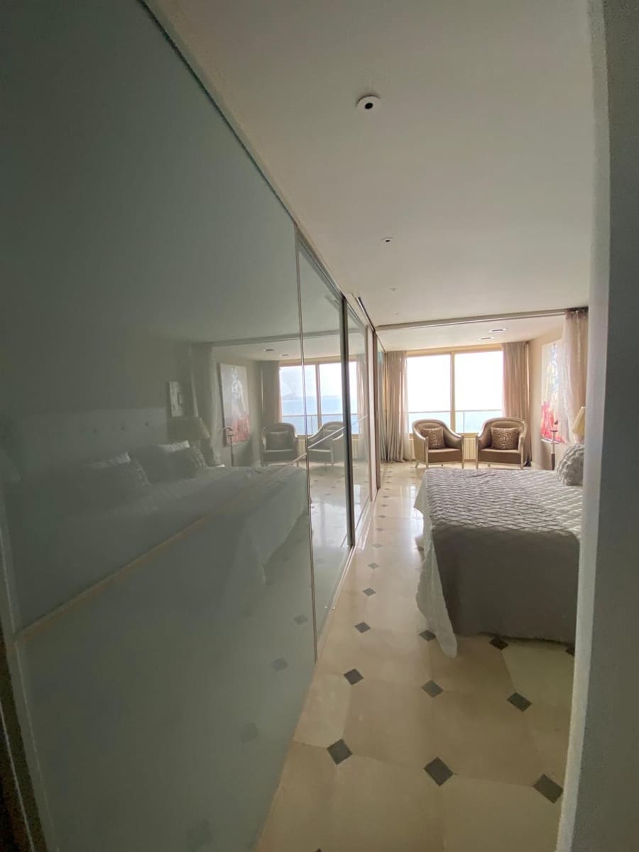 3 Zimmer Wohnung zu verkaufen in Benidorm mit Pool Garage - 850.000 € (Ref: 8928390)