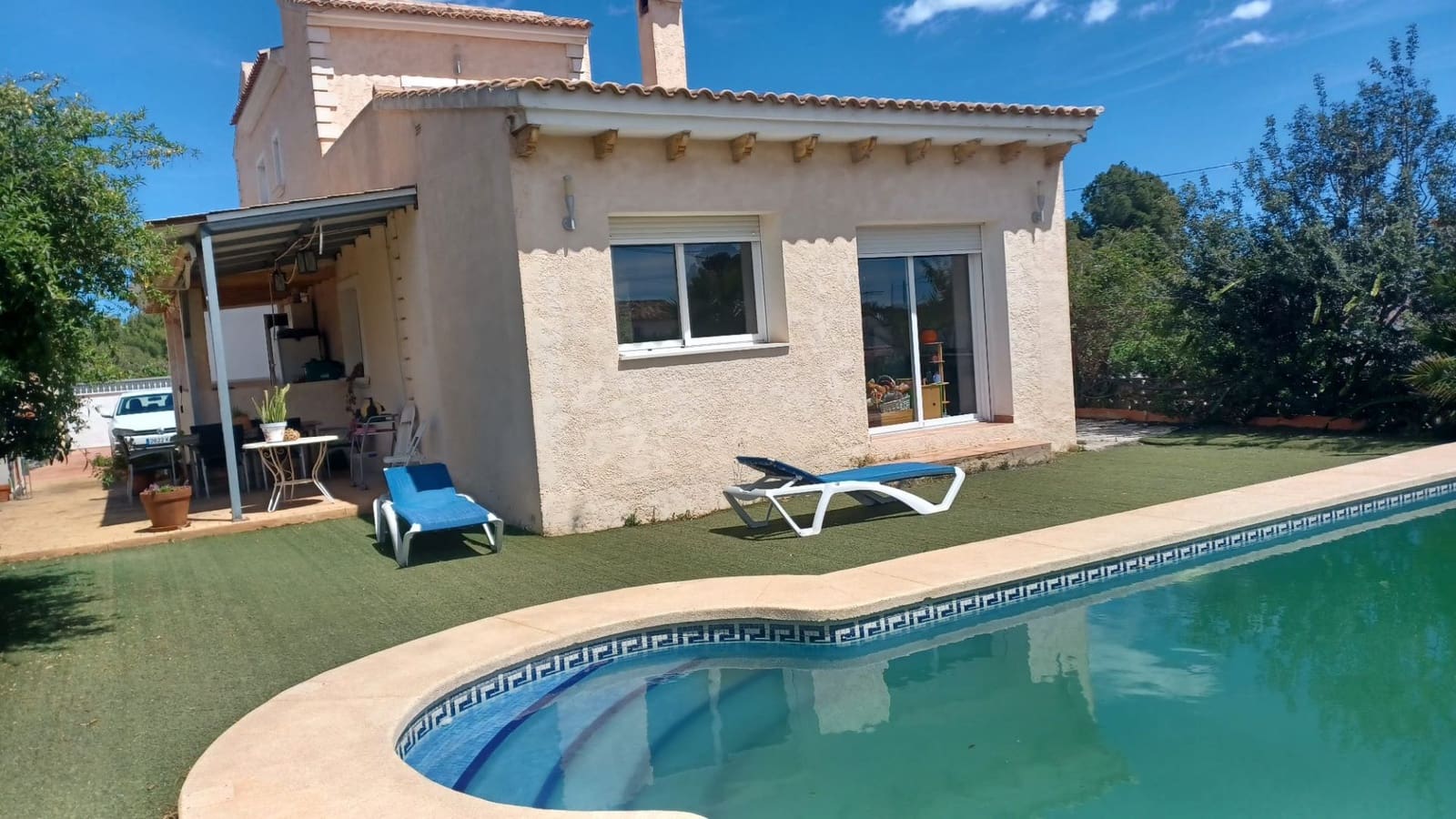 4 soveværelse Villa til salg i La Nucia med swimmingpool - € 430.000 (Ref: 8938444)