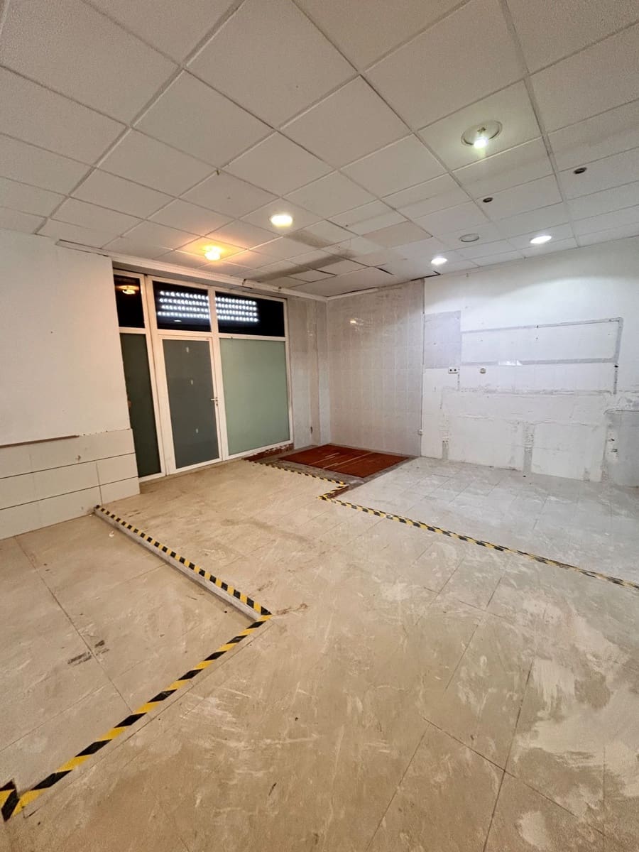 Commerciale da affittare in Elche / Elx - 600 € (Rif: 8941151)