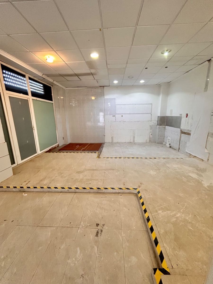 Commerciale da affittare in Elche / Elx - 600 € (Rif: 8941151)