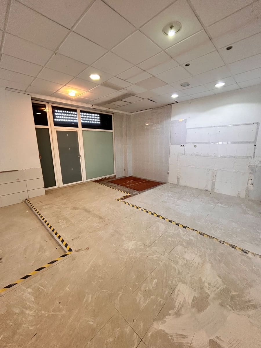 Commerciale da affittare in Elche / Elx - 600 € (Rif: 8941151)