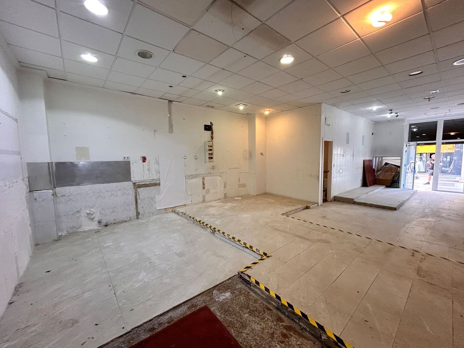 Commerciale da affittare in Elche / Elx - 600 € (Rif: 8941151)