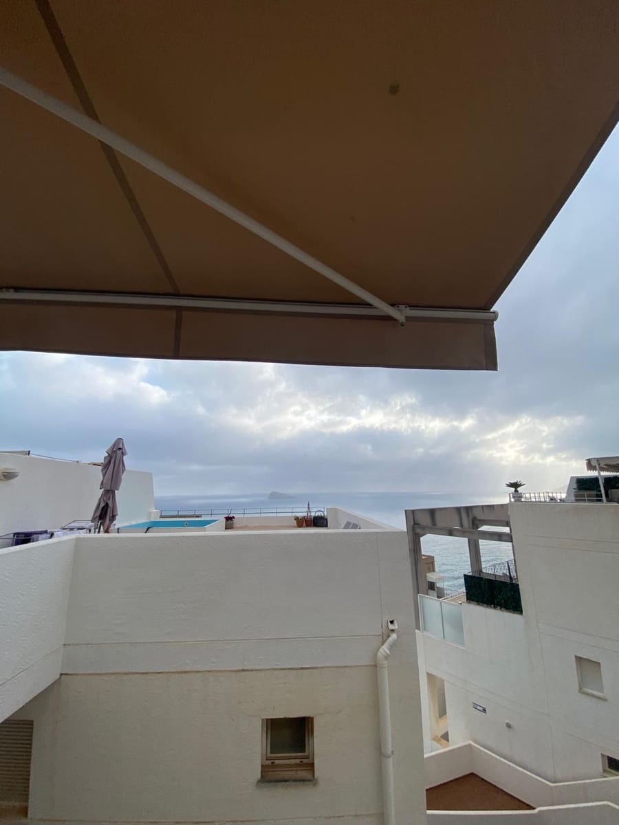 2 bedroom Flat for sale in Benidorm with pool garage - € 321,000 (Ref: 8954078)