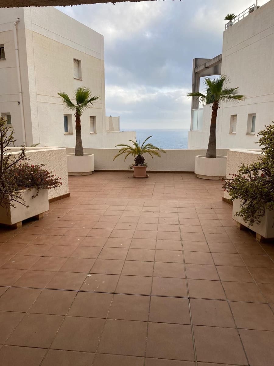 2 bedroom Flat for sale in Benidorm with pool garage - € 321,000 (Ref: 8954078)