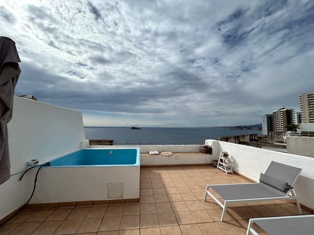 Piso de 2 habitaciones en Benidorm en venta con piscina garaje - 321.000 € (Ref: 8954078)
