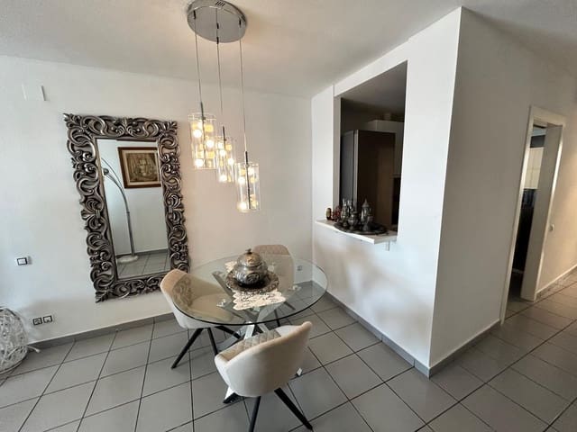 Piso de 2 habitaciones en Benidorm en venta con piscina garaje - 321.000 € (Ref: 8954078)