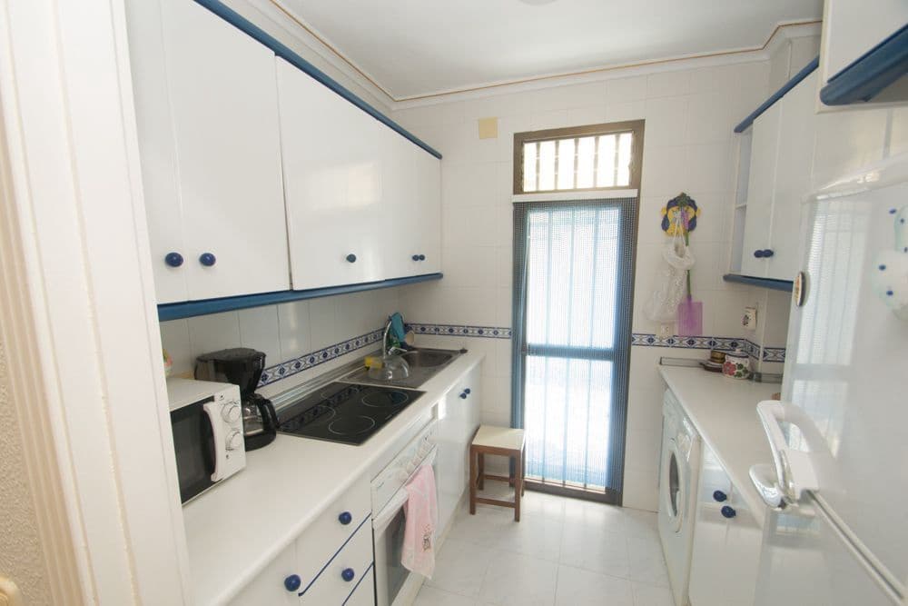 2 Zimmer Apartment zu verkaufen in Torrevieja - 135.000 € (Ref: 8990416)