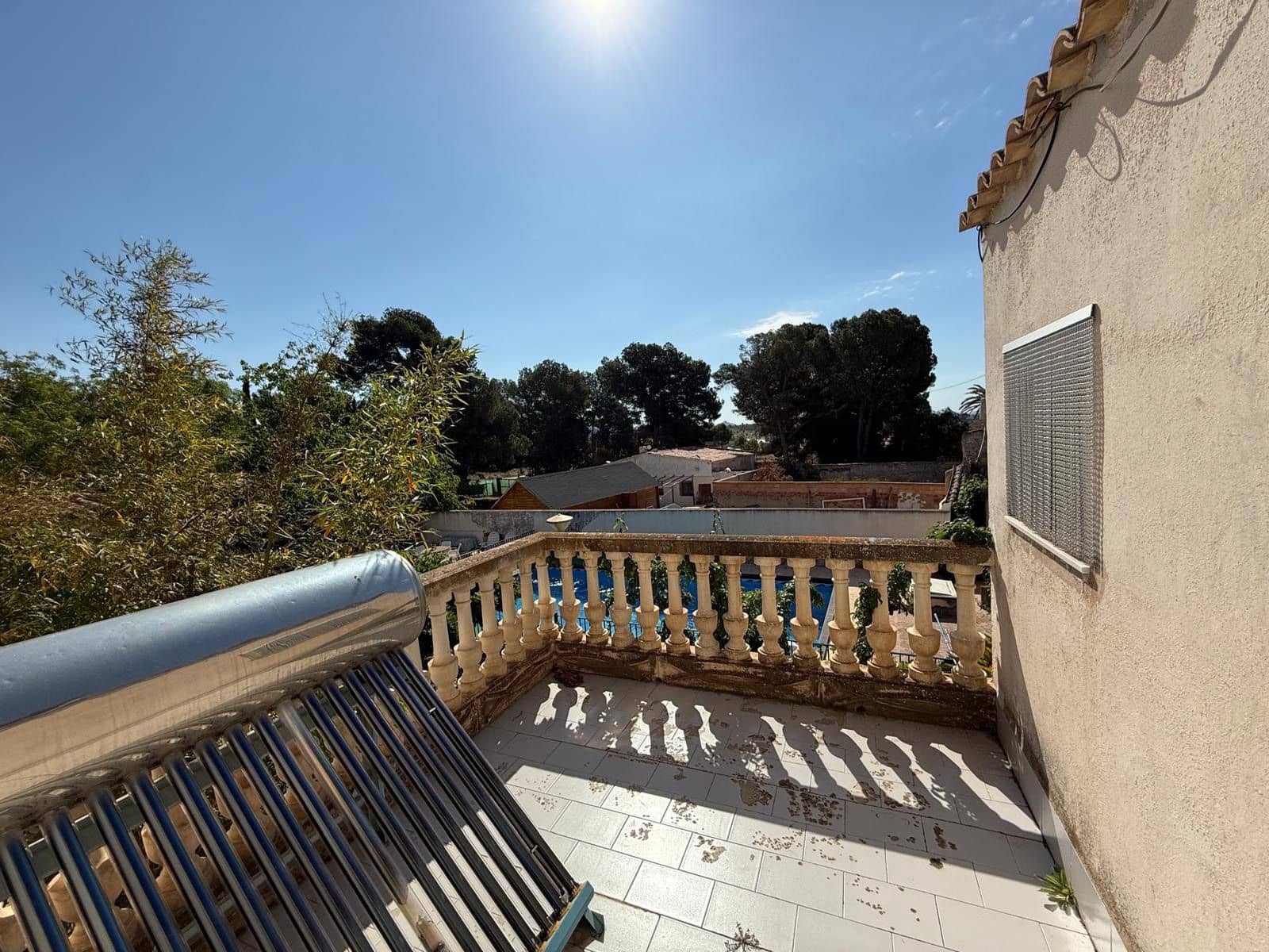 8 makuuhuone Huvila myytävänä paikassa Monovar / Monover mukana uima-altaan 
autotalli - 385 000 € (Ref: 9004837)