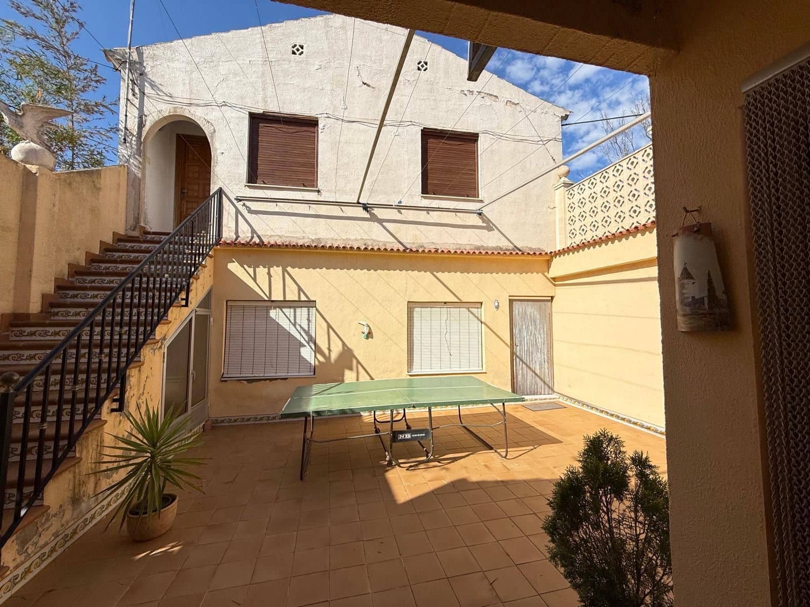 8 makuuhuone Huvila myytävänä paikassa Monovar / Monover mukana uima-altaan 
autotalli - 385 000 € (Ref: 9004837)