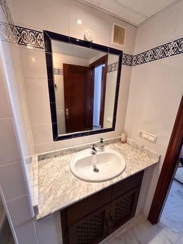 3 quarto Apartamento para venda em Torrevieja com piscina - 259 900 € (Ref: 9050719)