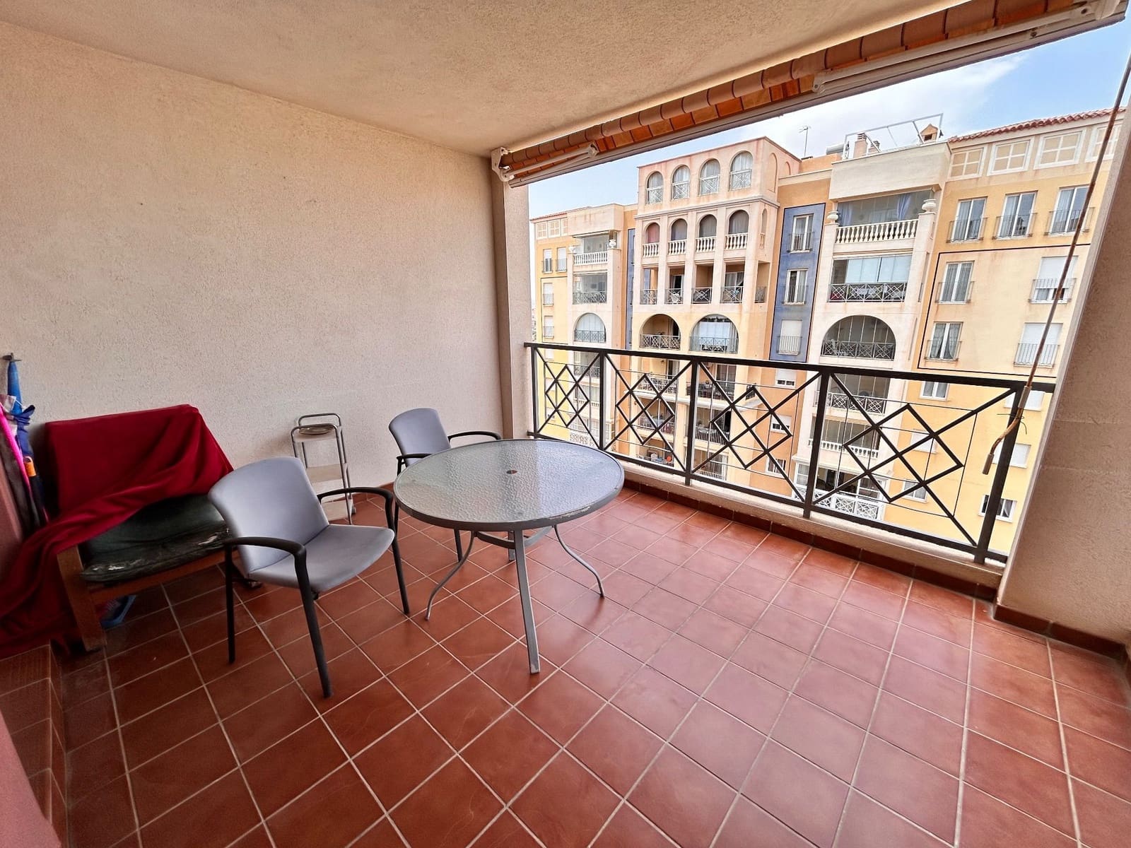 3 quarto Apartamento para venda em Torrevieja com piscina - 259 900 € (Ref: 9050719)
