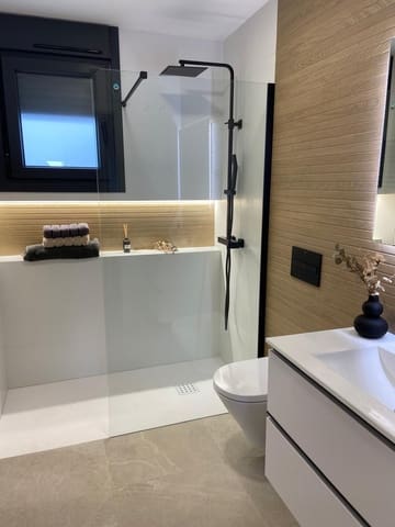 Chalet de 3 habitaciones en San Pedro del Pinatar en venta con piscina - 369.900 € (Ref: 9057314)