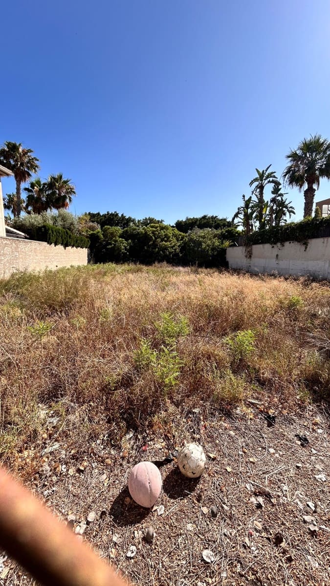 Grunde uden byggetilladelser til salg i San Juan de Alicante / Sant Joan d'Alacant - € 642.000 (Ref: 9098873)