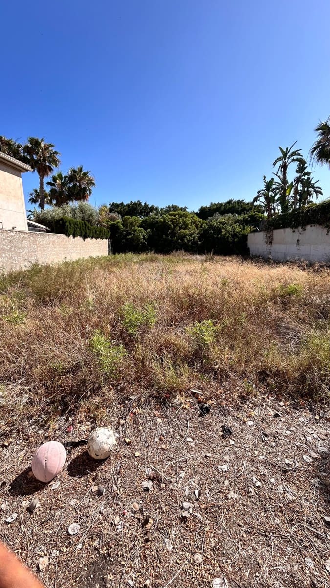 Grunde uden byggetilladelser til salg i San Juan de Alicante / Sant Joan d'Alacant - € 642.000 (Ref: 9098873)