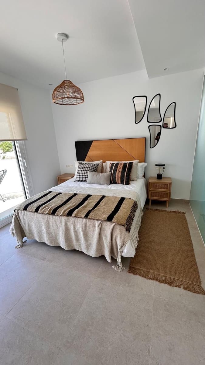 3 bedroom Villa for sale in Pilar de la Horadada with pool garage - € 469,000 (Ref: 9111854)