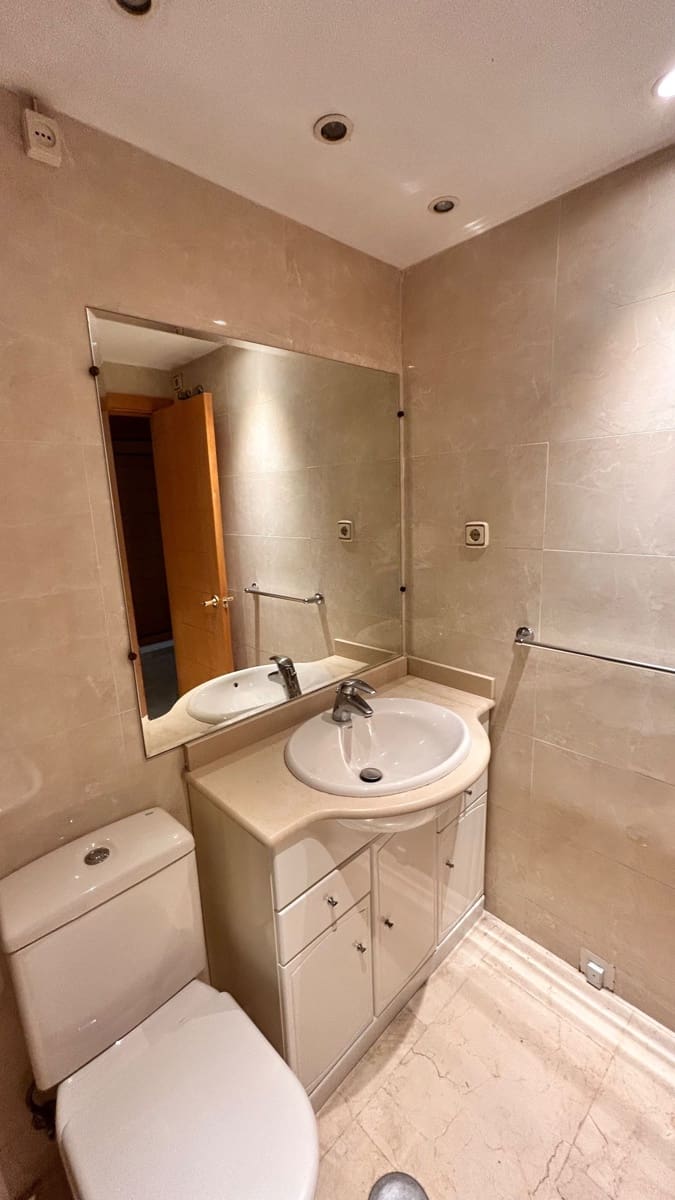 Appartement de 3 chambres à louer à San Juan de Alicante / Sant Joan d'Alacant avec piscine - 1 950 € (Ref: 9111855)