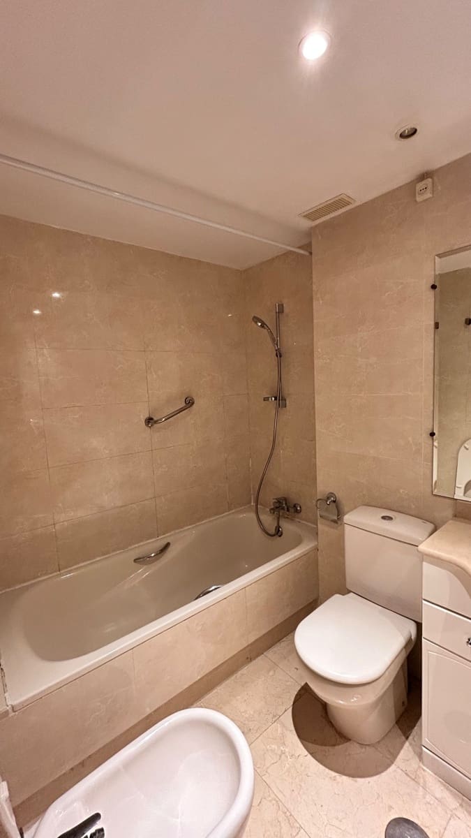 Appartement de 3 chambres à louer à San Juan de Alicante / Sant Joan d'Alacant avec piscine - 1 950 € (Ref: 9111855)