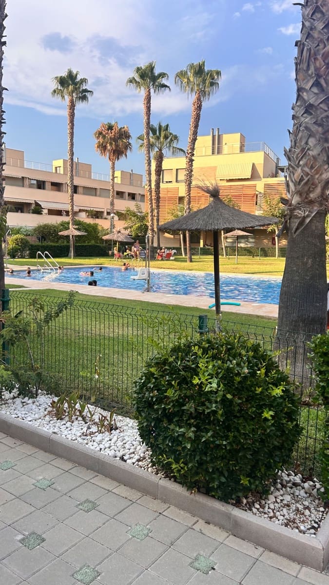 Appartement de 3 chambres à louer à San Juan de Alicante / Sant Joan d'Alacant avec piscine - 1 950 € (Ref: 9111855)